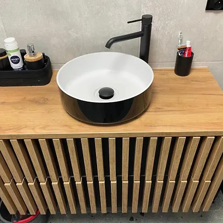 Platinum Apartment *